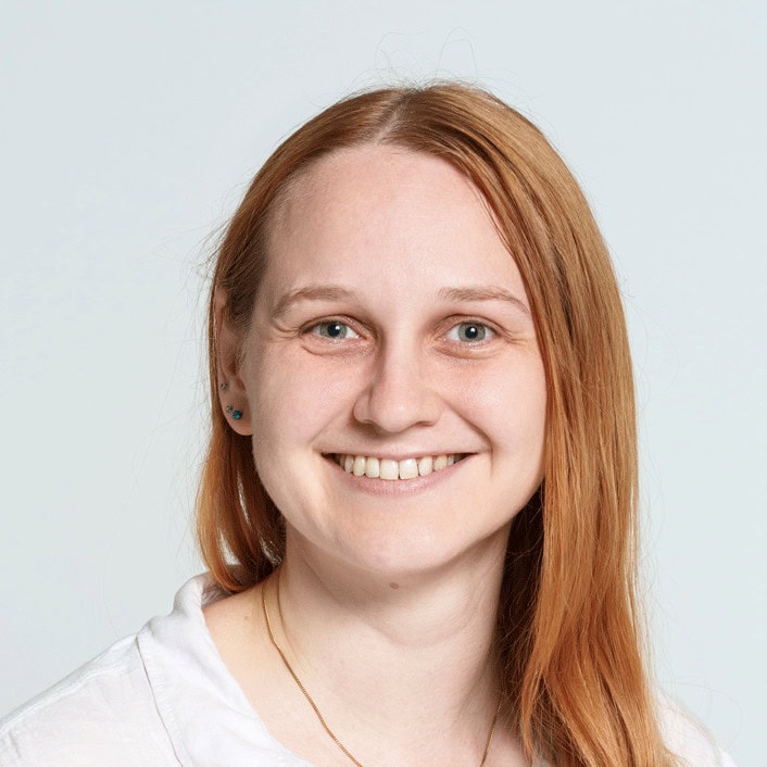 Dr.<sup>in</sup> Julia Hauser 