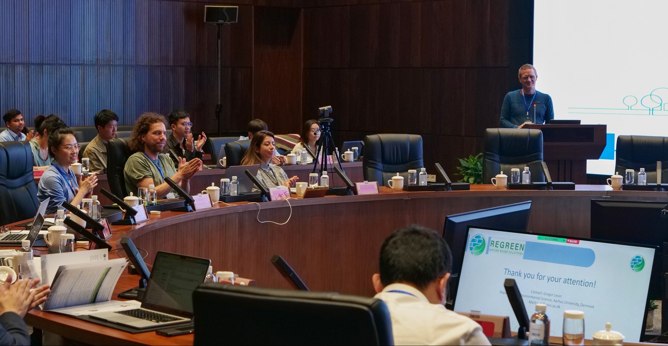 Foto von Hans-Peter Ellmer und Francesca Tedeschini bei REGREEN Meeting.