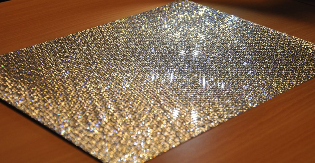 Micro- and nanostructuring: NILcure® coatings for high refraction and high dispersion