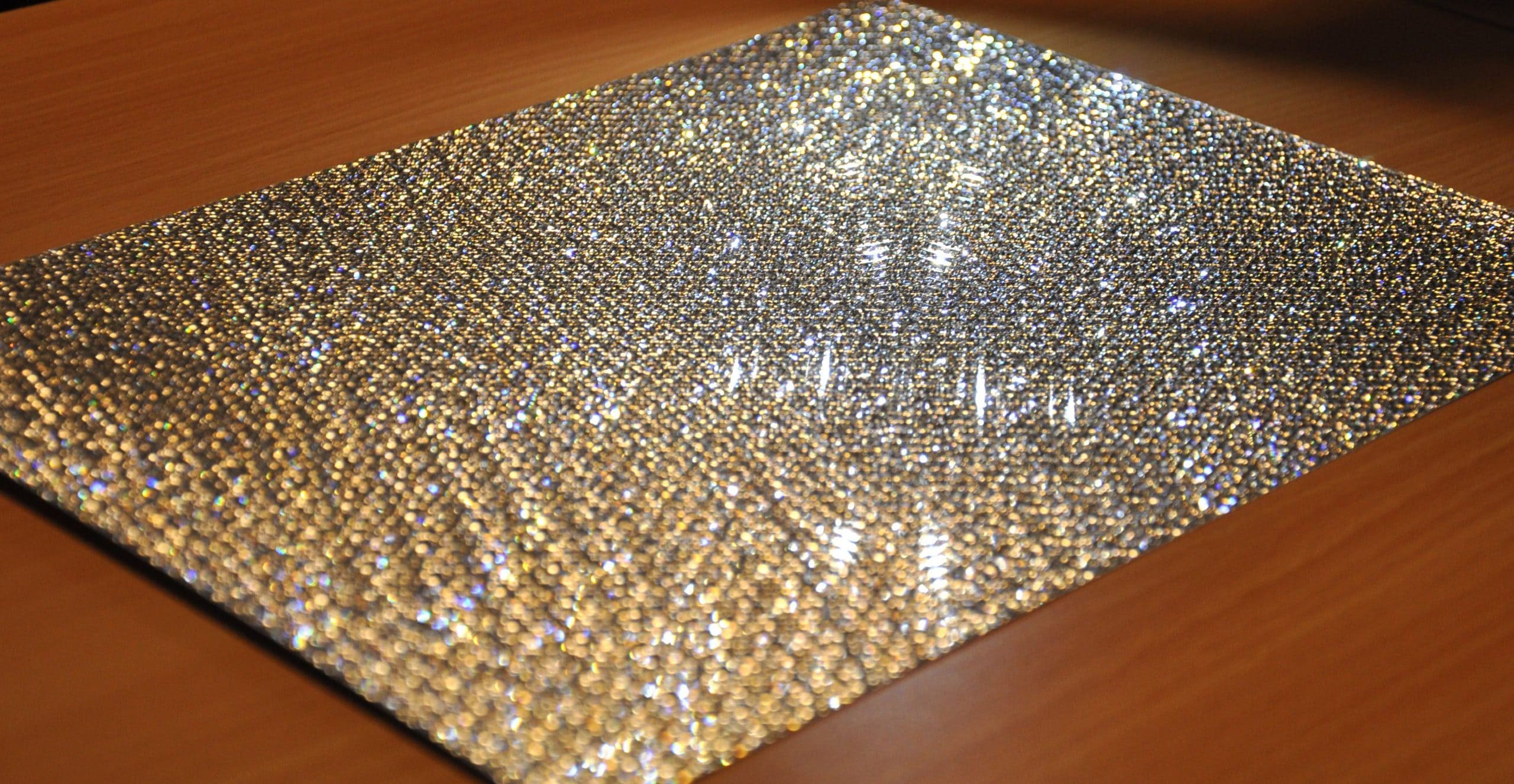 Mikro- und Nanostrukturierung: NILcure®-Lacke für hohe Refraktion und hohe Dispersion