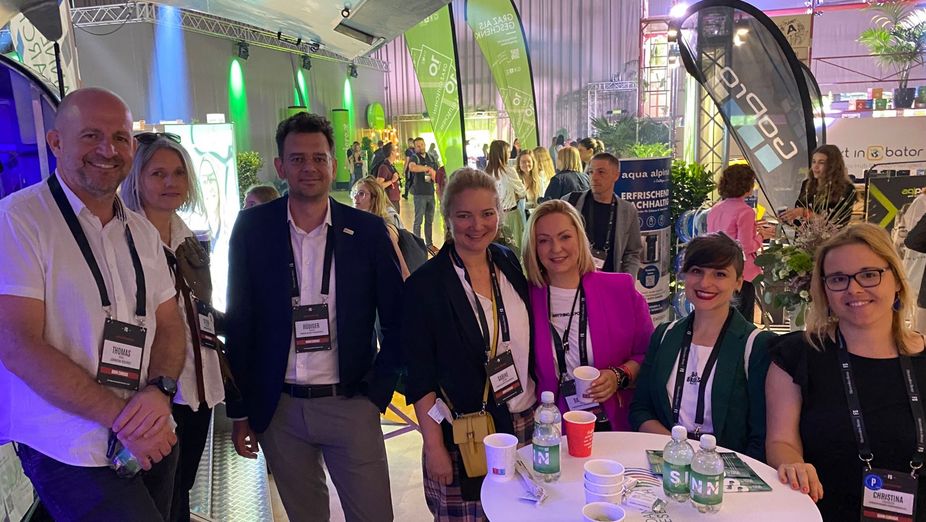 Gruppe der JR-AUsteller beim 15 Seconds Festival