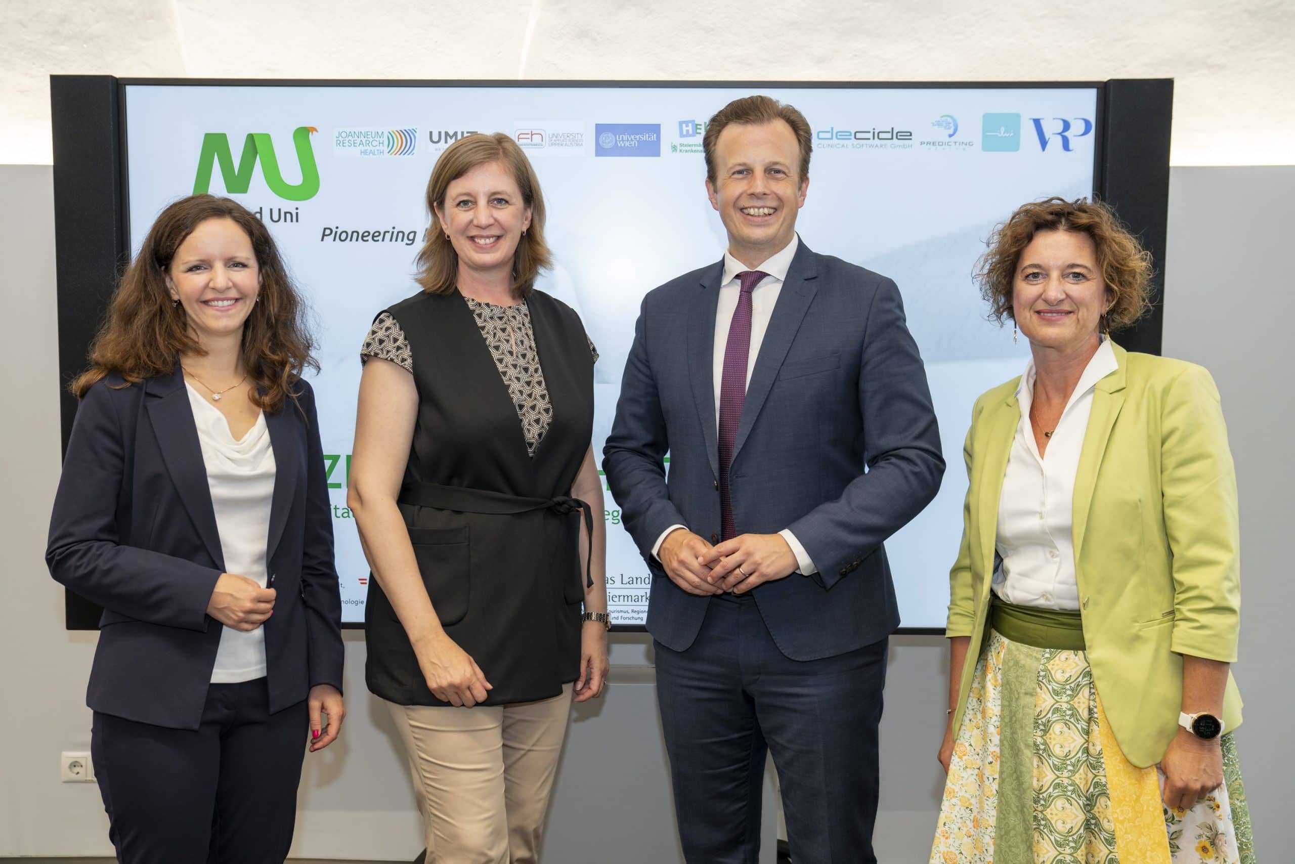 Reprentatoren bei der PK vom N!CA-Projekt