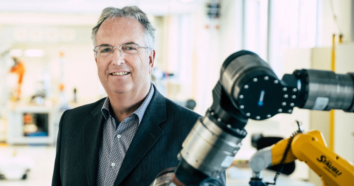 Anton Scheibelmasser, Direktor des Instituts für Robotik und Flexible Produktion (ROBOTICS)