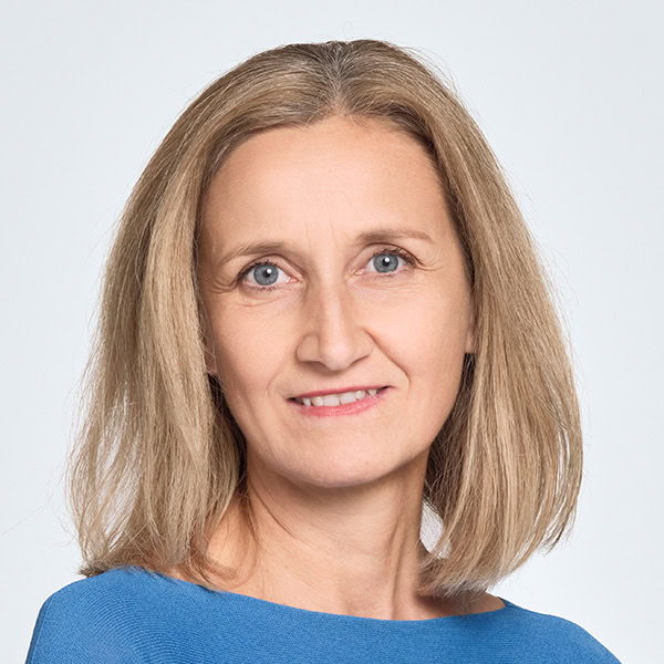 Mag.<sup>a</sup> Petra Mravlak 