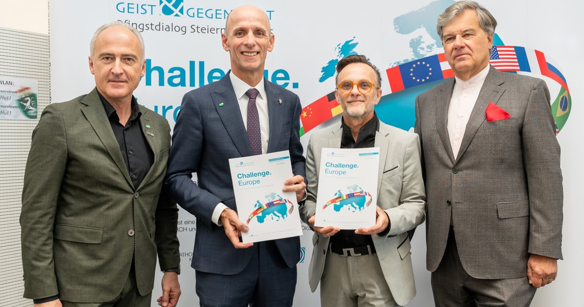 Heinz Mayer (Geschäftsführer JOANNEUM RESEARCH), Willibald Ehrenhöfer (Wissenschaftslandesrat), Walter Prügger (Ressortleiter für Bildung, Kunst & Kultur der Diözese Graz-Seckau) und Herwig Hösele (Koordinator Pfingstdialog) präsentierten das Programm des Pfingstdialogs am 4. und 5. Juni.