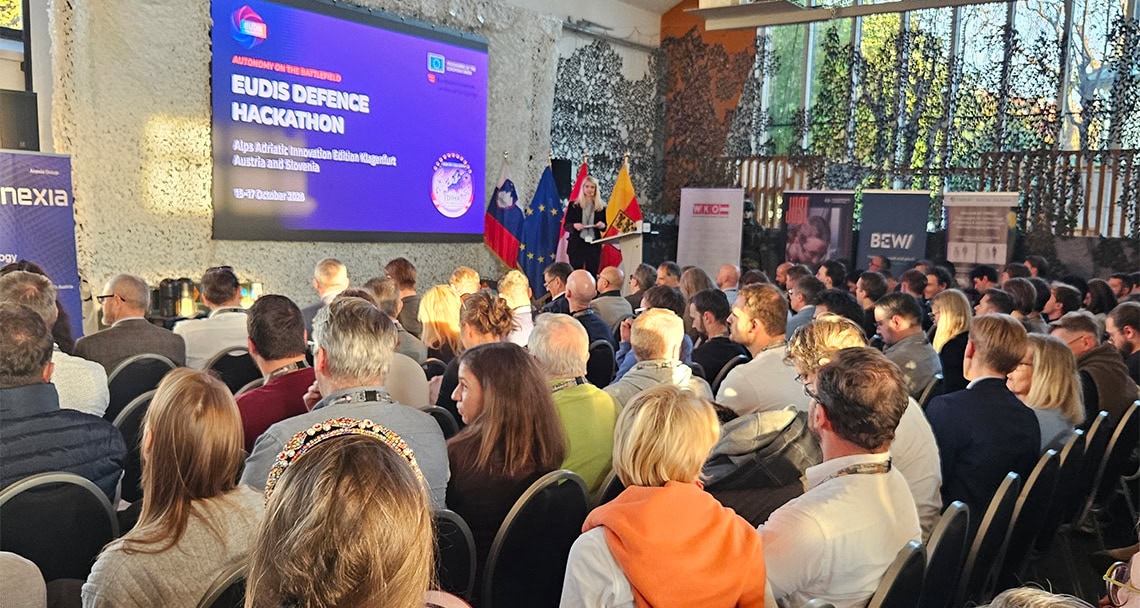 Zuschauer bei der Eröffnung des Hackathon
